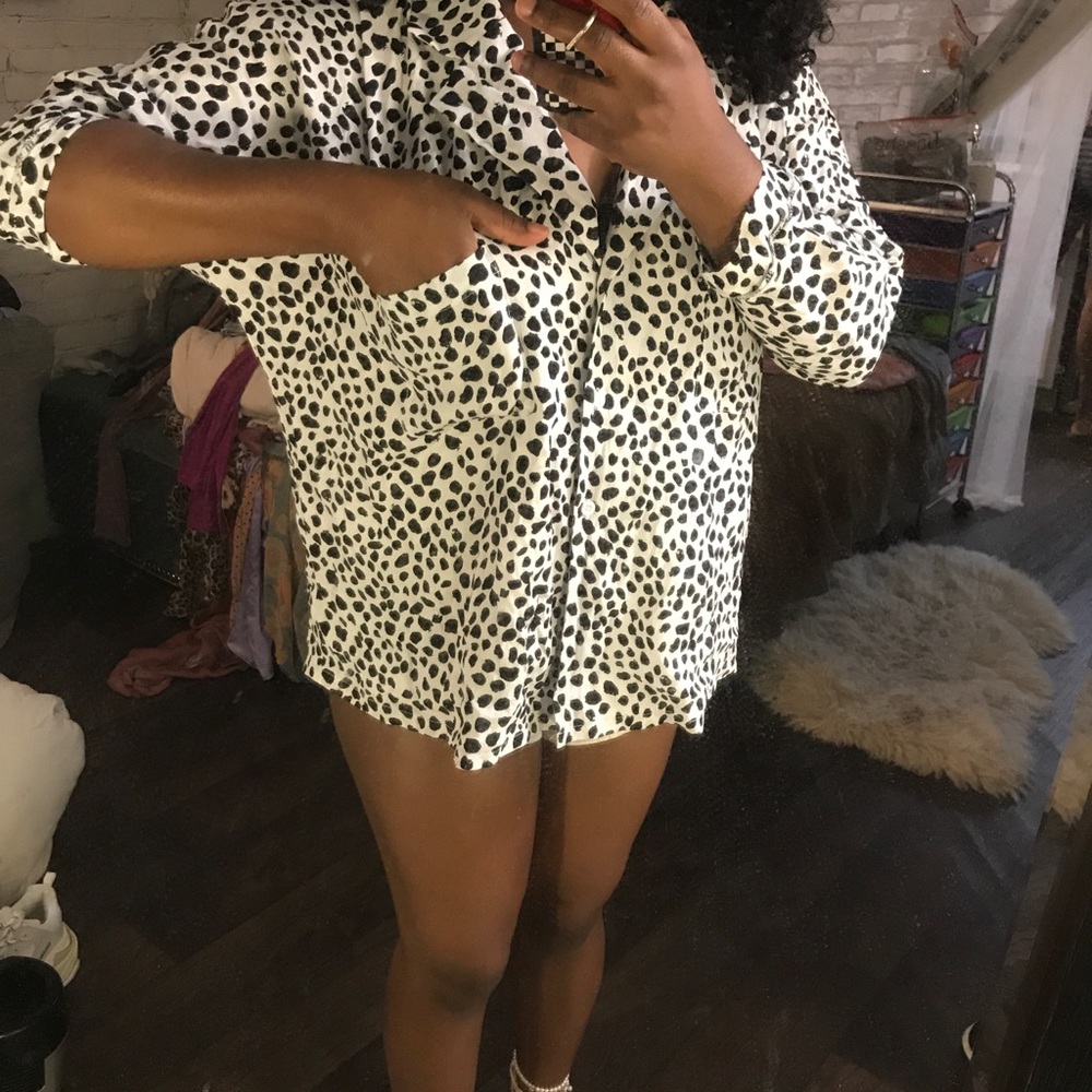 WHITE LEOPARD TOP - Picture 3 of 8